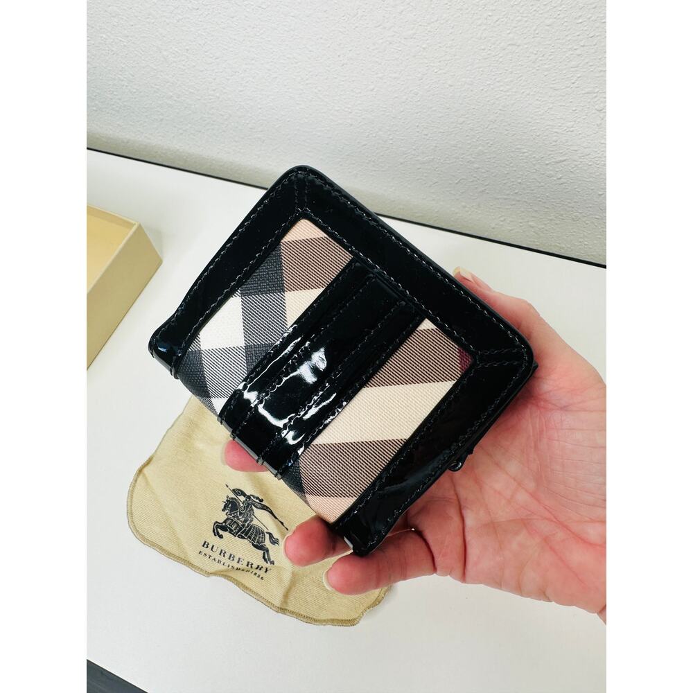 NIB Burberry Black and Beige Checkered Clutch